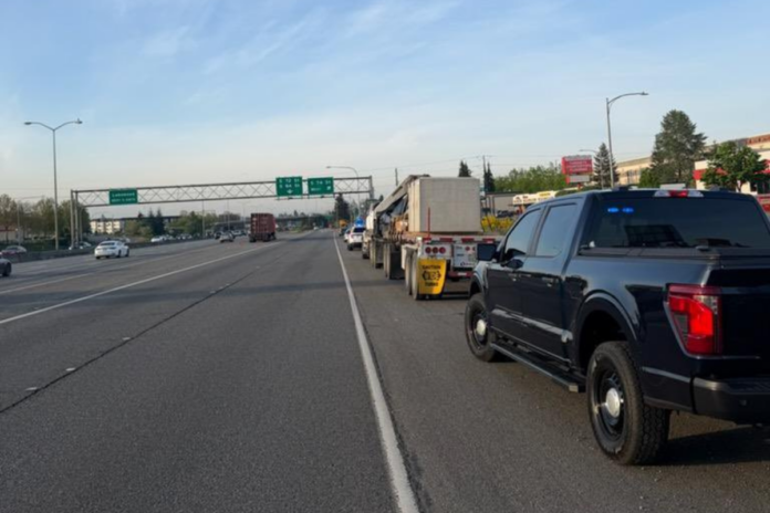 Unsecured Utility Lids From Flatbed Semi Strike Over 18 Vehicles